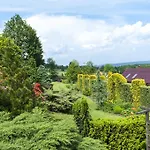 Gospodarstwo agroturystyczne Wzgórze Magnolii *