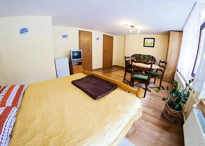 Wzgorze Magnolii Длугополе-Здруй